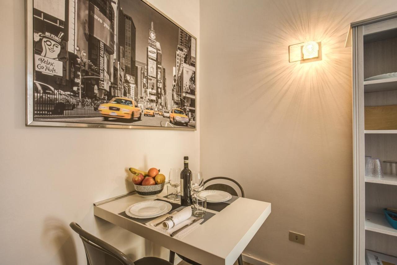 Lovely With Balcony In Campo De' Fiori Apartment Rom