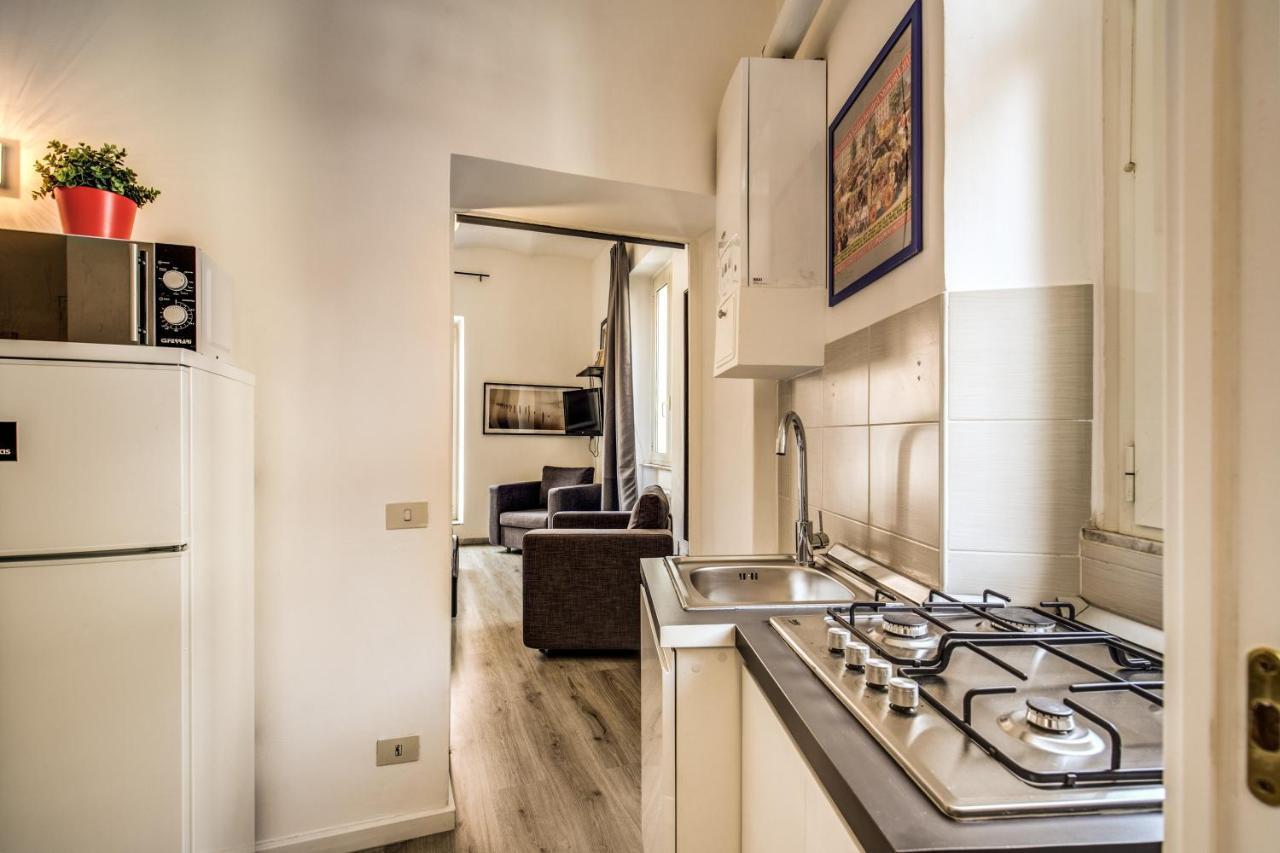 Lovely With Balcony In Campo De' Fiori Apartment Rom